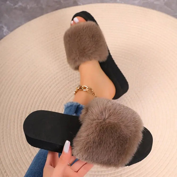 pantofole con le piume